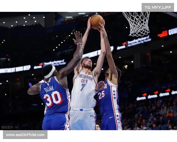 雷霆136-104大胜骑士，霍姆格伦28+8